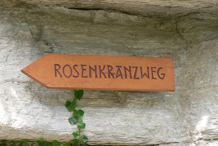 Rosenkranzweg Kortsch Schlanders 1 suedtirol.info