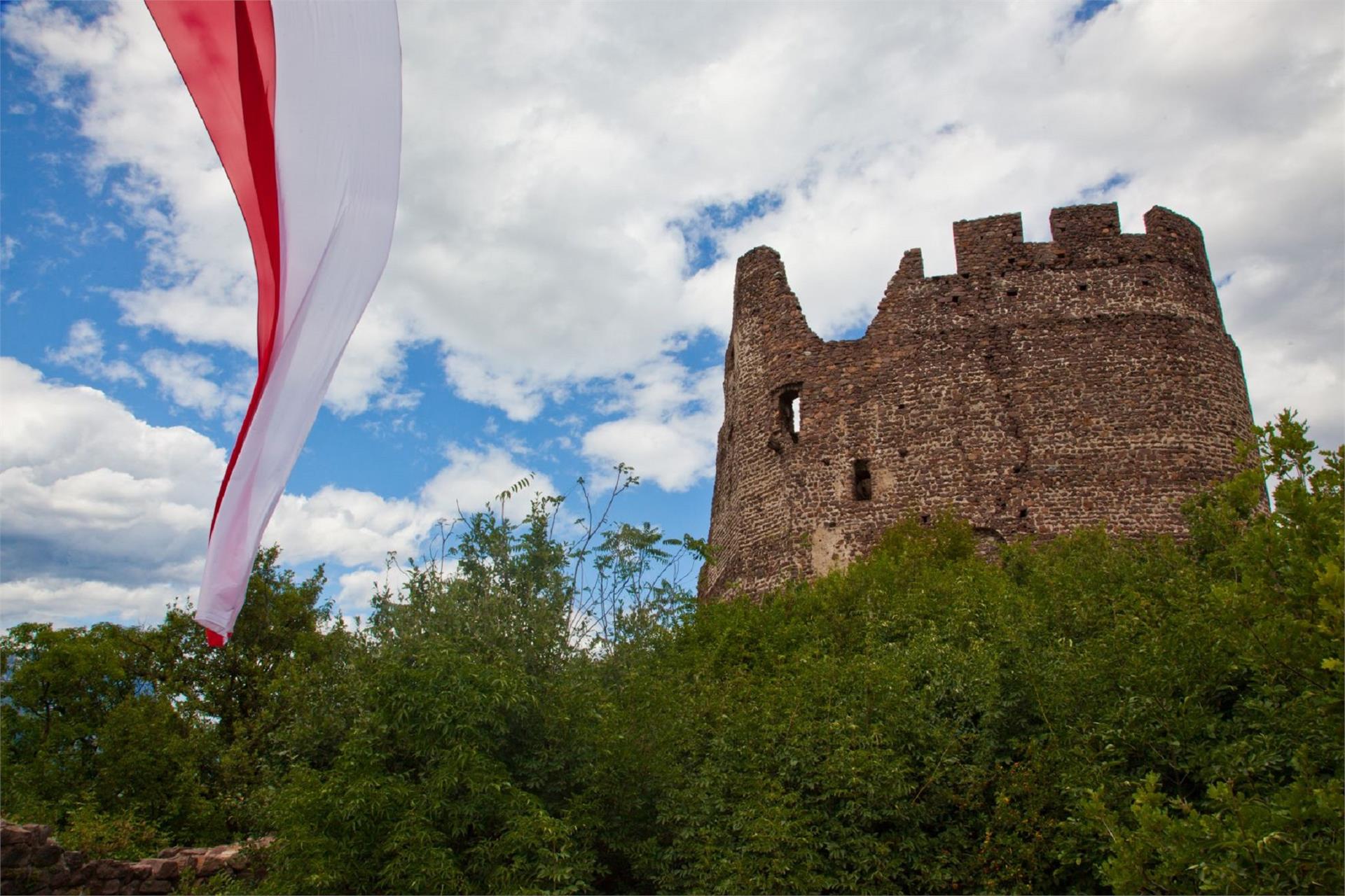 Rundwanderung zur Ruine Leuchtenburg Kaltern an der Weinstraße 1 suedtirol.info