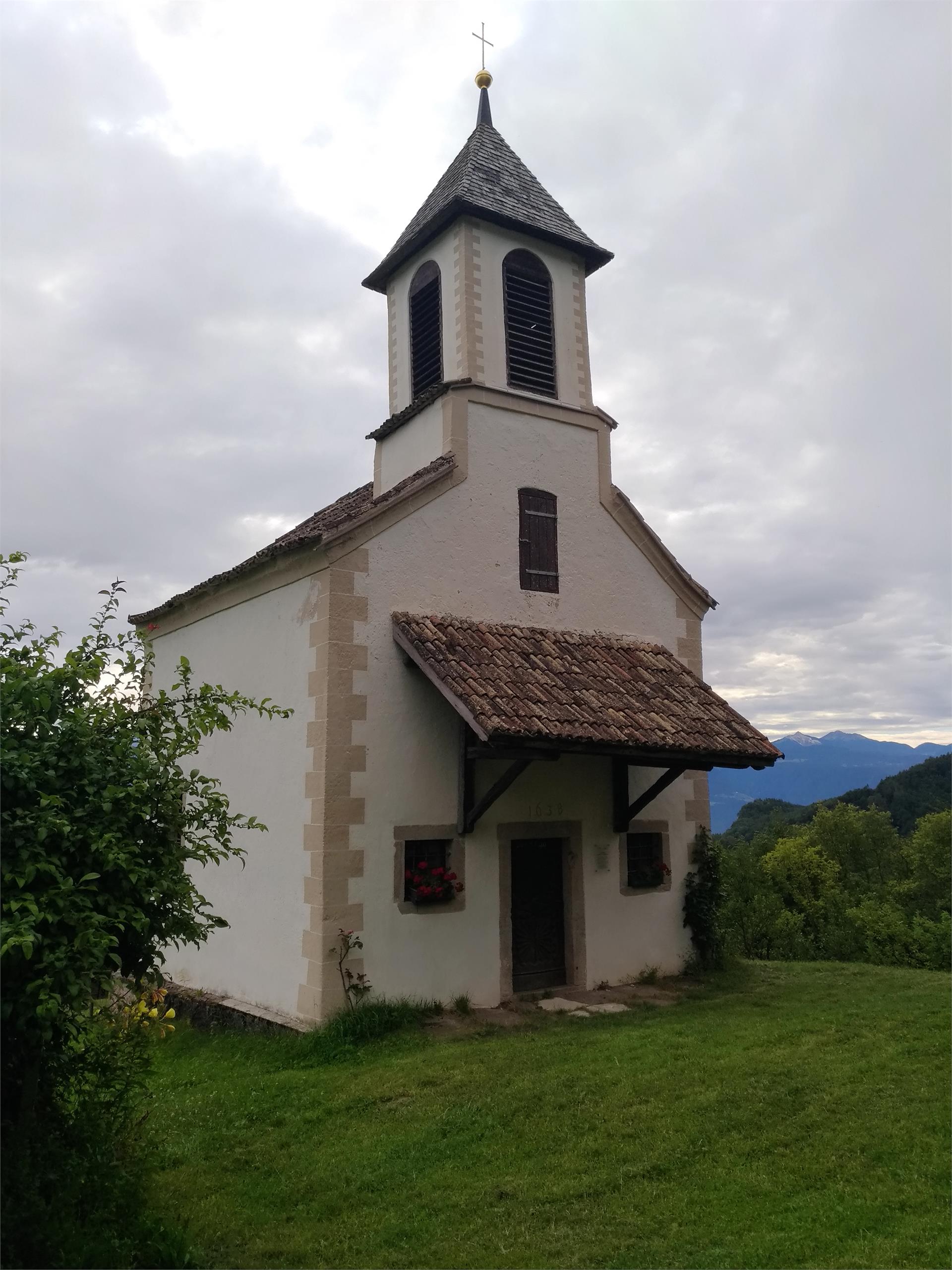 Circular hike: Andrian - Festenstein Castle - Gaid - variant path Larchsteigndrian Andrian/Andriano 13 suedtirol.info