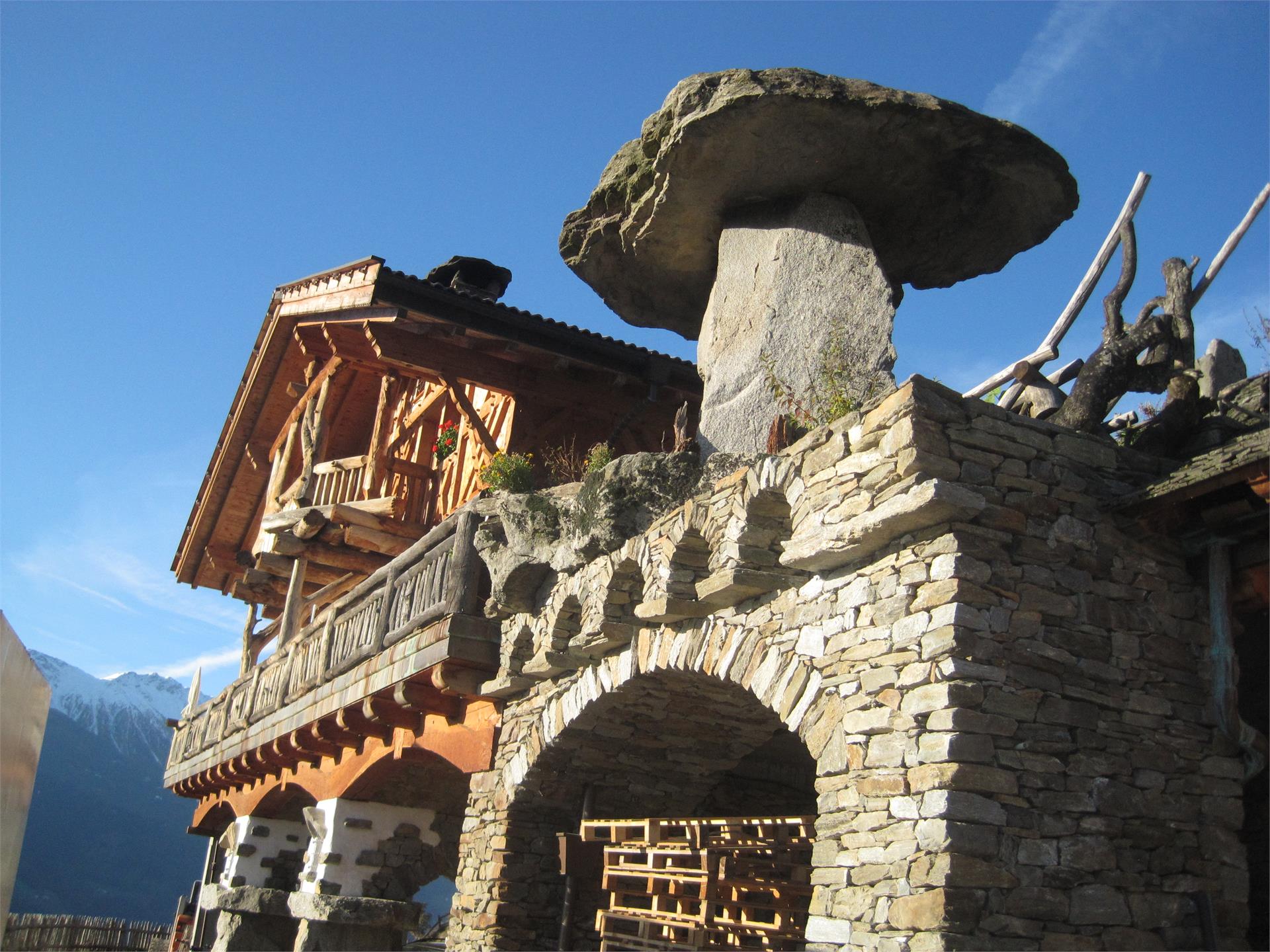 Circular hiking tour Partschinser Sonnenberg Partschins/Parcines 4 suedtirol.info