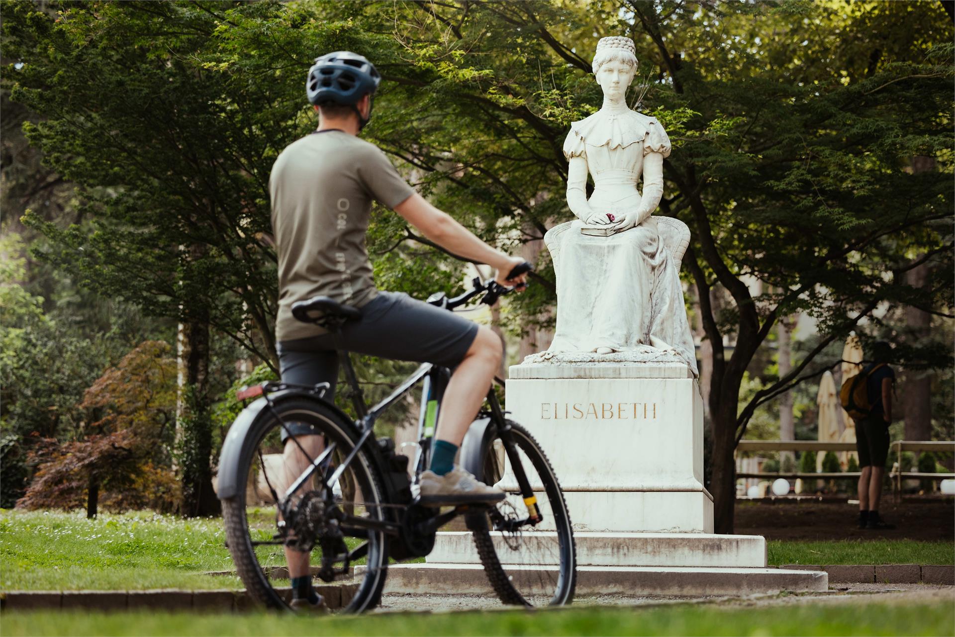 Gita in bici da Naturno a Merano: la ciclabile della Val Venosta (terzo tratto) Naturno 3 suedtirol.info