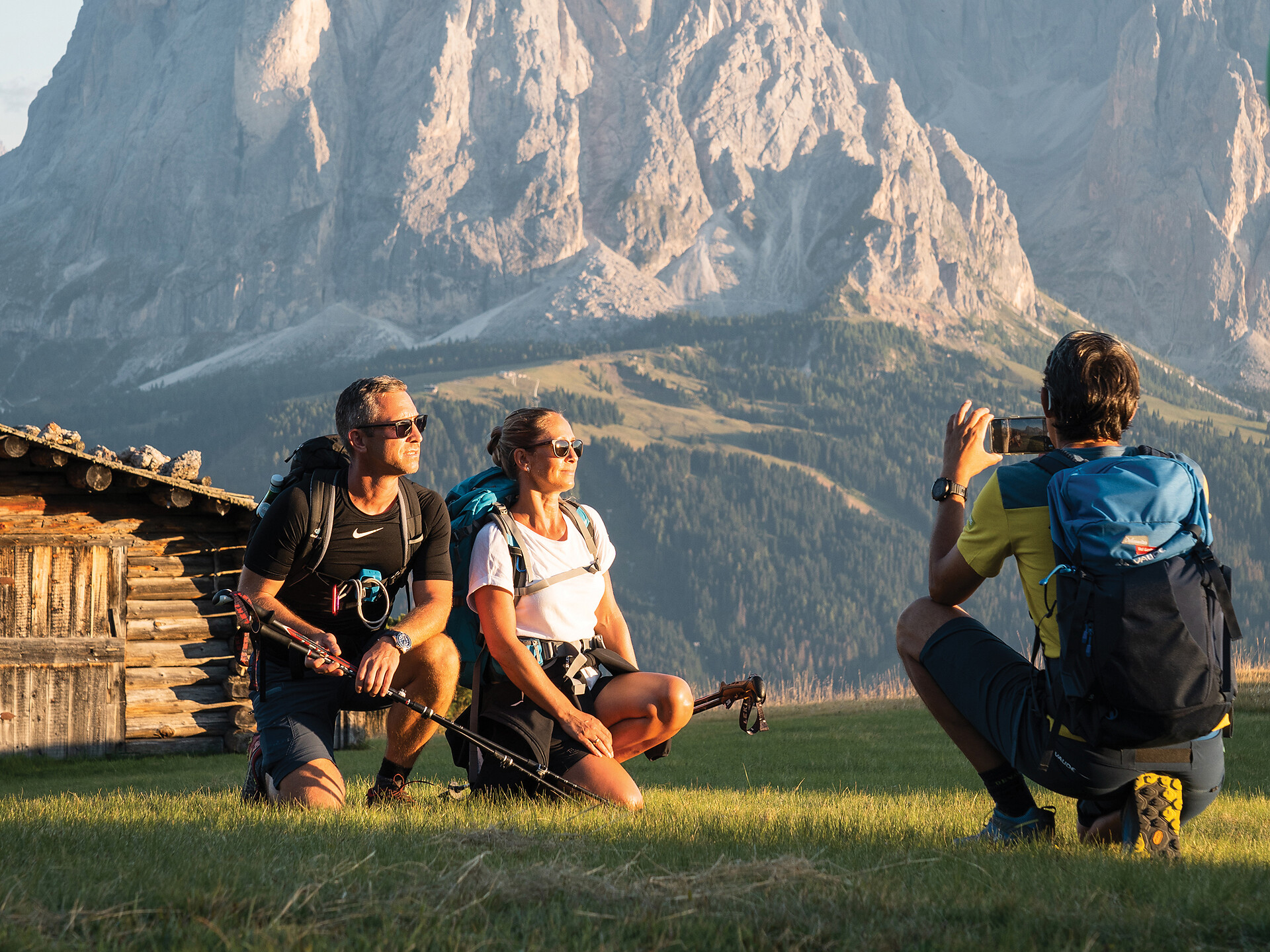 Sunset hike "Burning Dolomites" from the panorama terrace Sëurasas - Dolomites Region Val Gardena - #6 - suedtirol.info
