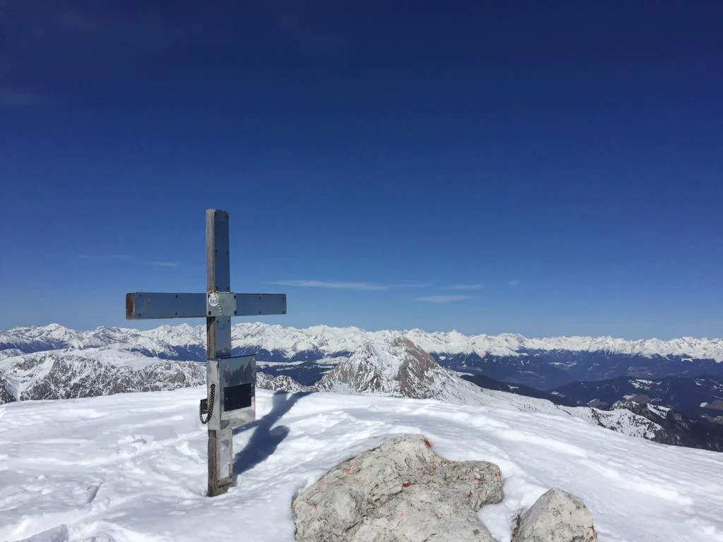 Skitour to Puez peak across Antersasc San Martin /San Martino 1 suedtirol.info