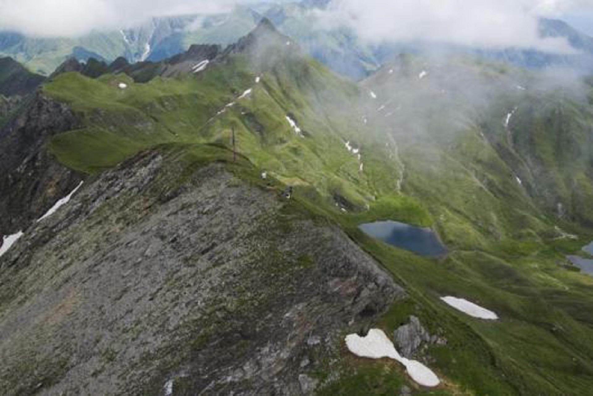 Seefeldspitz: A Summit Hike with Three Alpine Lakes Vintl/Vandoies 2 suedtirol.info