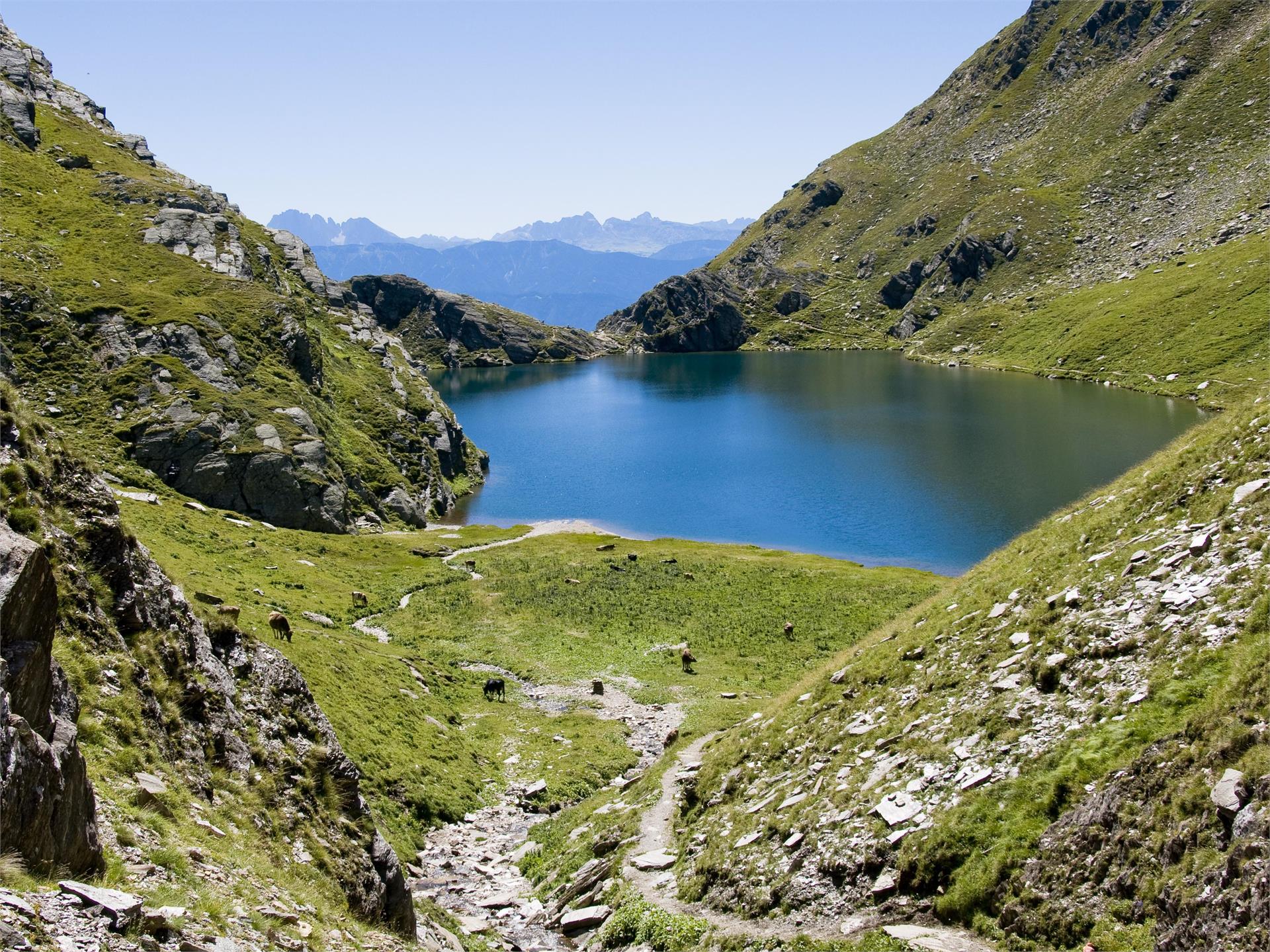Seefeldspitz: A Summit Hike with Three Alpine Lakes Vintl/Vandoies 1 suedtirol.info