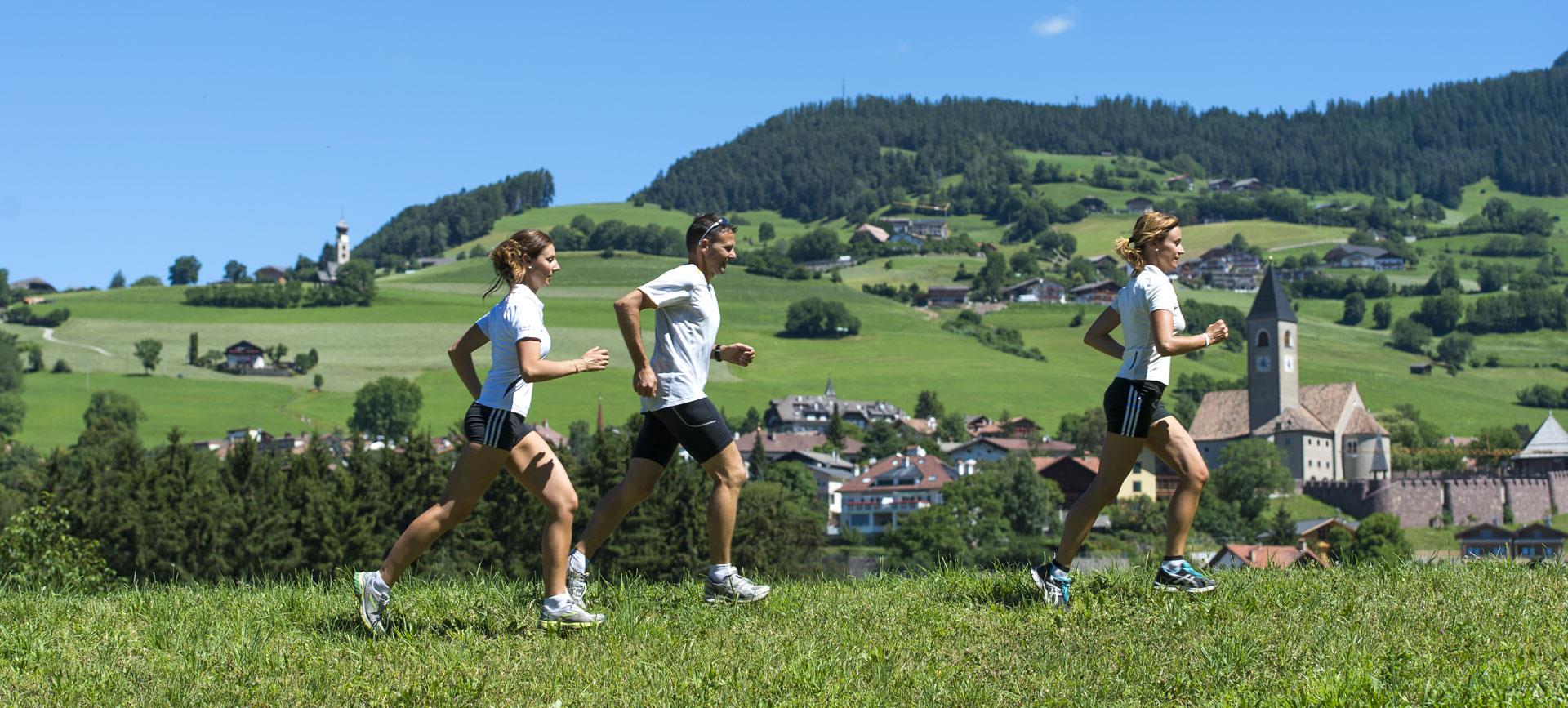 Seiser Runde Kastelruth 1 suedtirol.info