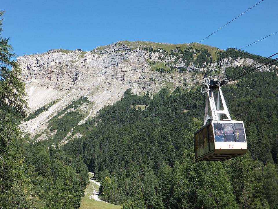 Seceda Cable Car