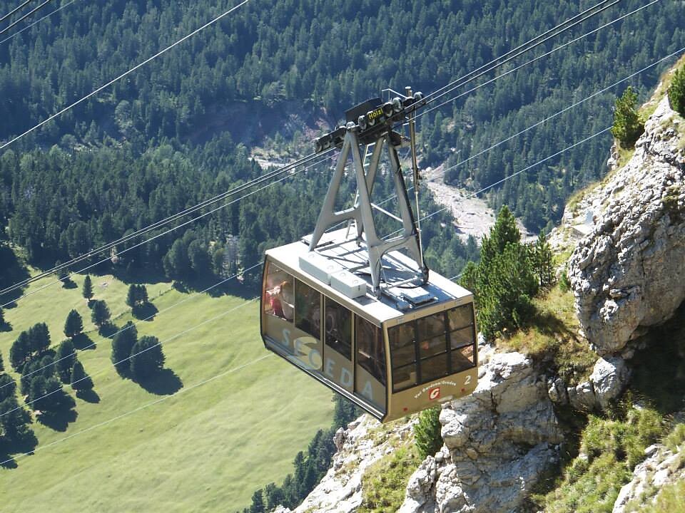 Seceda Cable Car