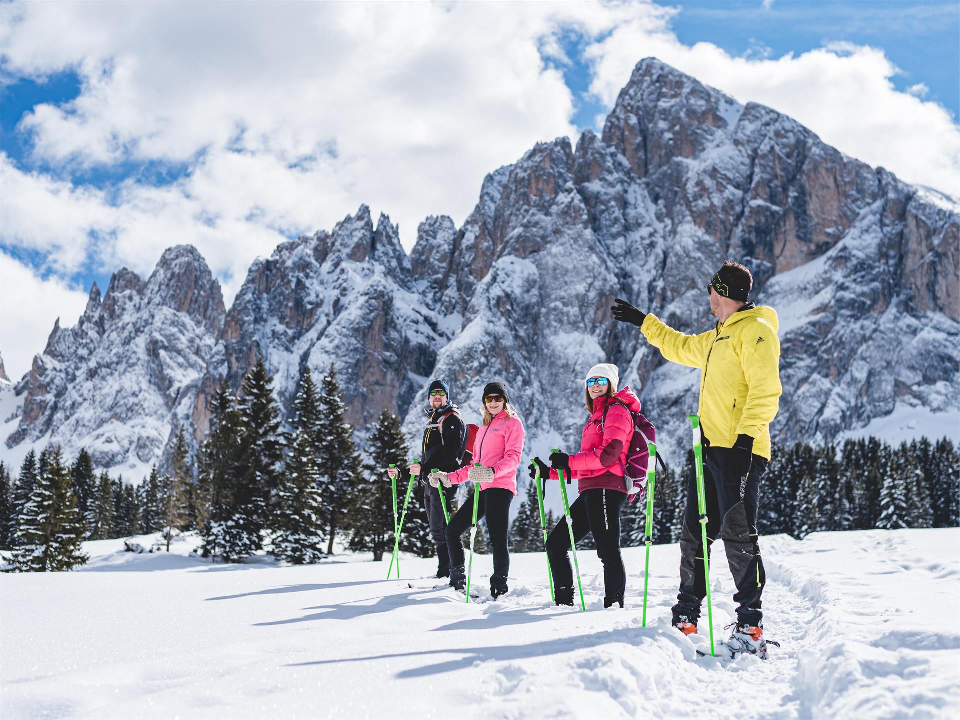 Escursione con le ciaspole ai piedi del Gruppo del Sassolungo Santa Cristina Val Gardena 3 suedtirol.info