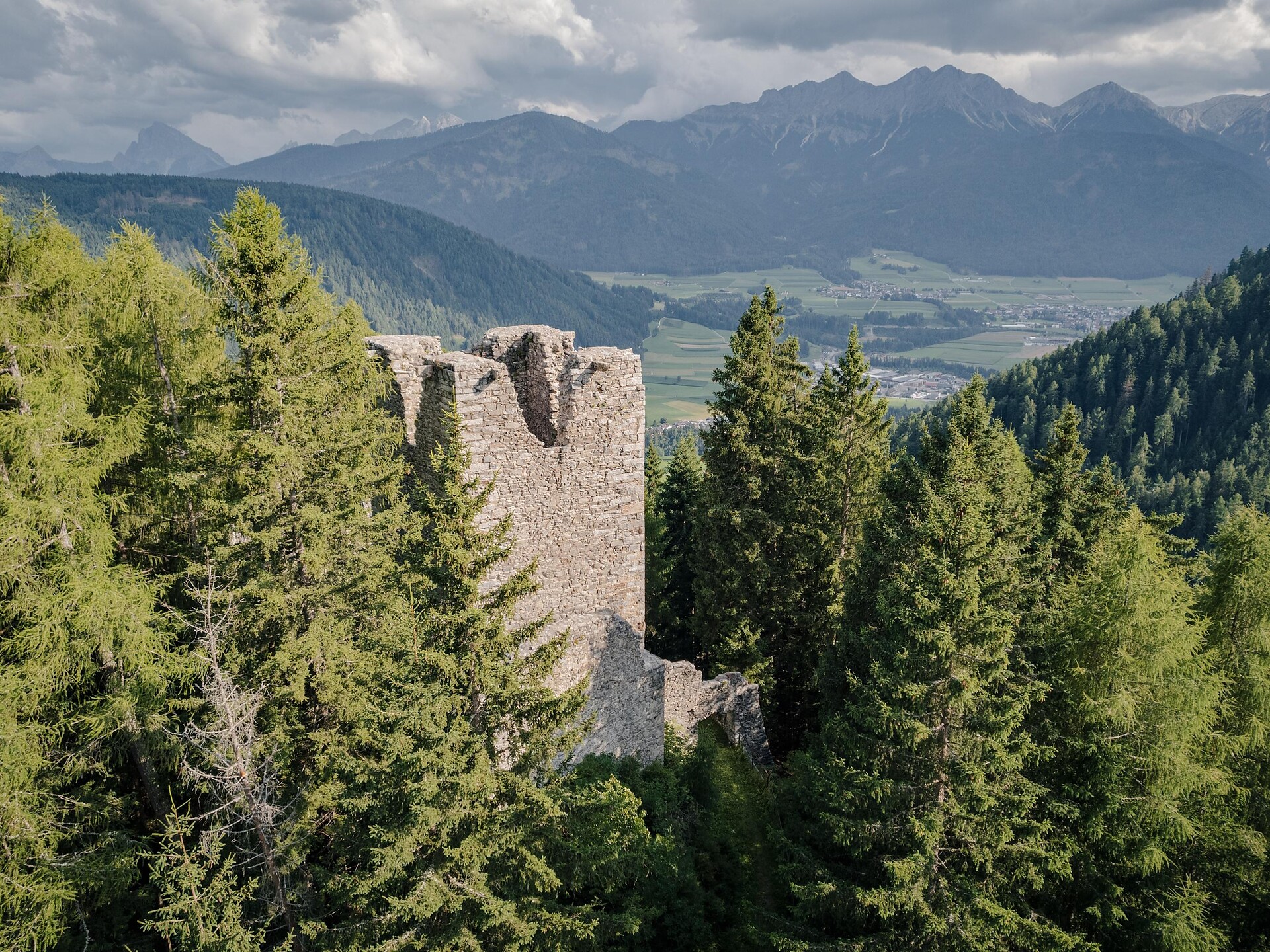 Escursione alla Rovina Neurasen - Regione dolomitica Plan de Corones - #1 - suedtirol.info