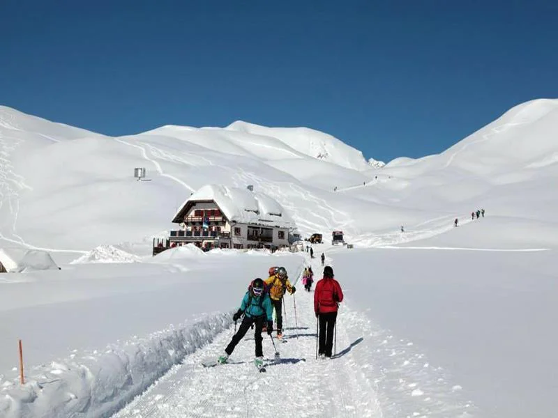 Ski touring to the Fodara Vedla and Senes pastures Al Plan/San Vigilio 1 suedtirol.info