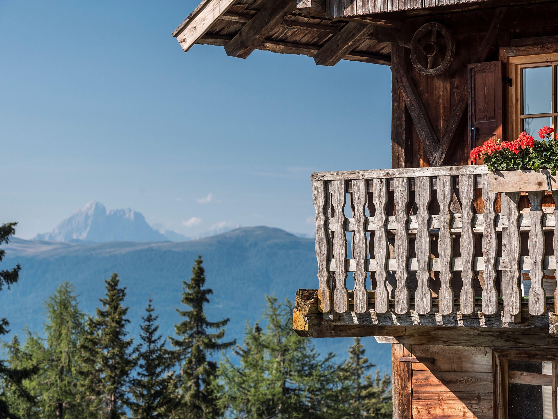 Devils' Stone and Pertinger Alm hut in Terenten - Brixen/Bressanone and environs - #1 - suedtirol.info