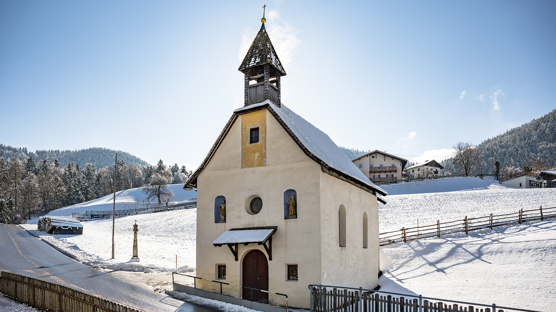 Giro dell' Astrovillaggio a Collepietra in inverno - Regione dolomitica Val d'Ega - #4 - suedtirol.info