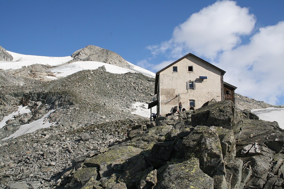 Schwarzensteinhütte