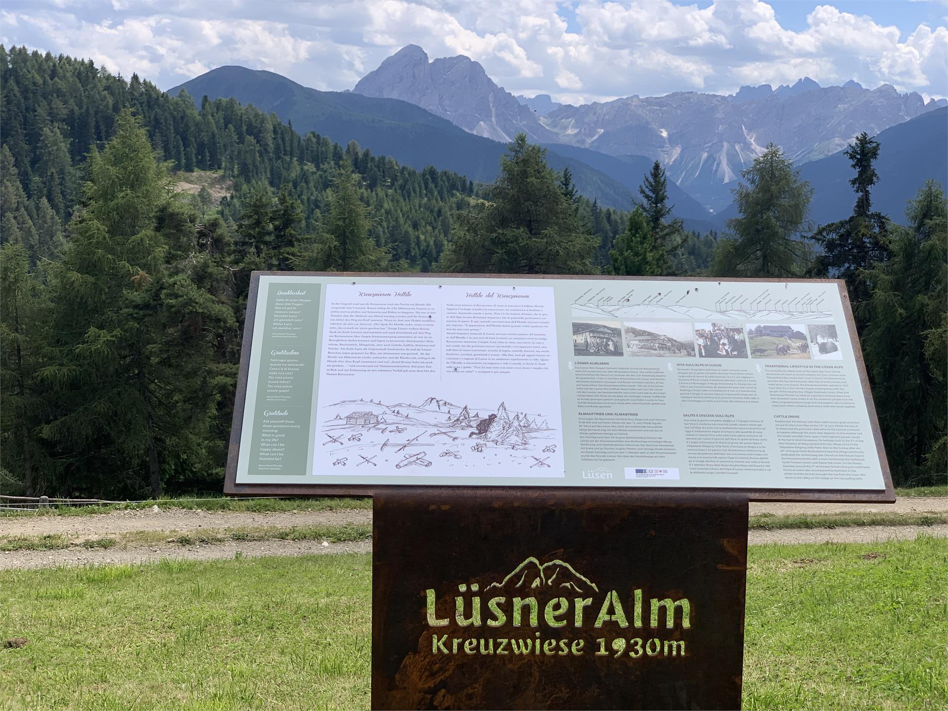 Sagenhafte Panoramawanderung über die Lüsner Alm Lüsen 4 suedtirol.info