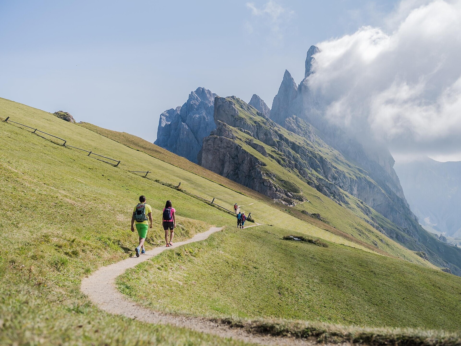 Seceda - Ridge Line da S. Cristina per Cristauta - Troi dla Schirlates - Regione dolomitica Val Gardena - #2 - suedtirol.info