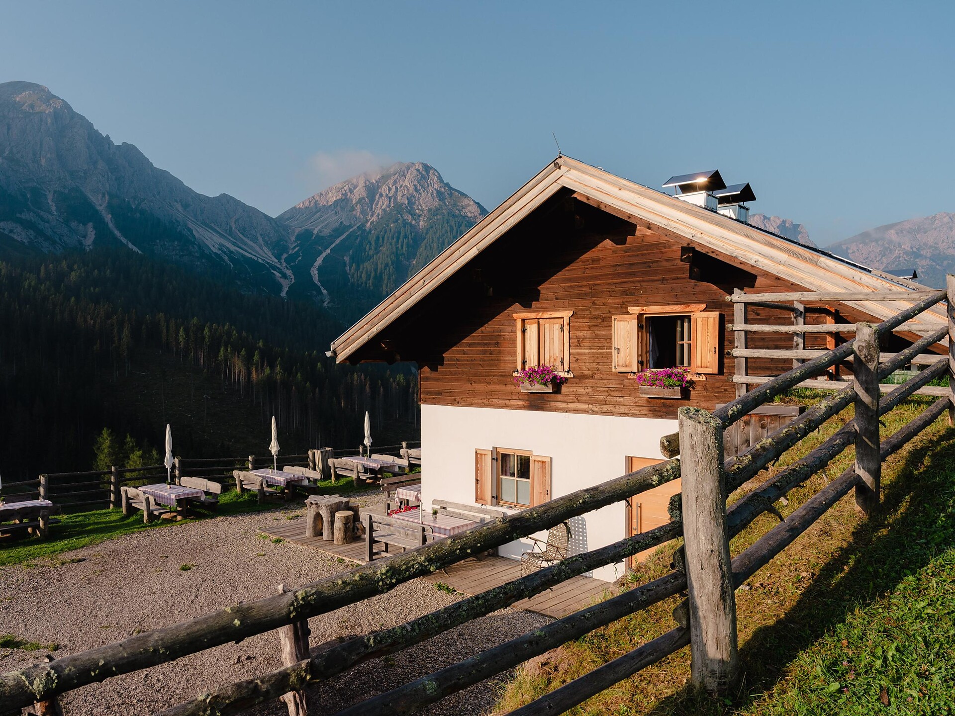 Lanzwiese hut
