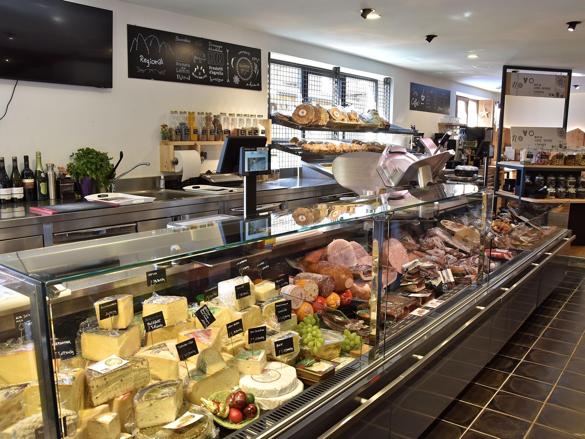 Village shop Teis - Dolomites Region Villnösstal - #3 - suedtirol.info