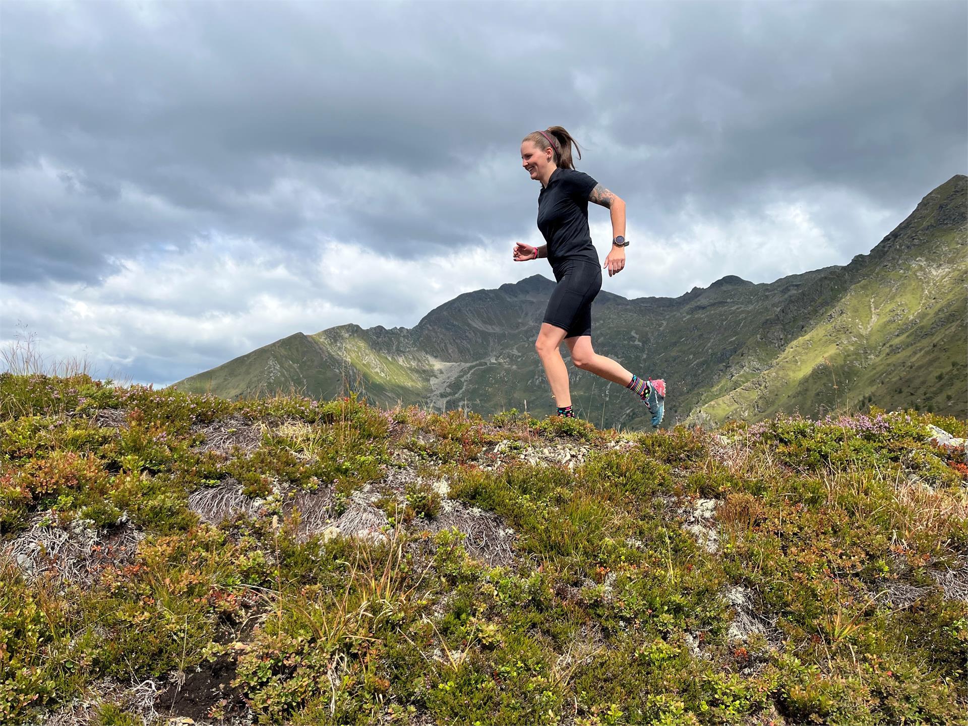 Trailrunning-Abenteuer in Meransen – Berge, Trails und Natur pur Mühlbach 1 suedtirol.info