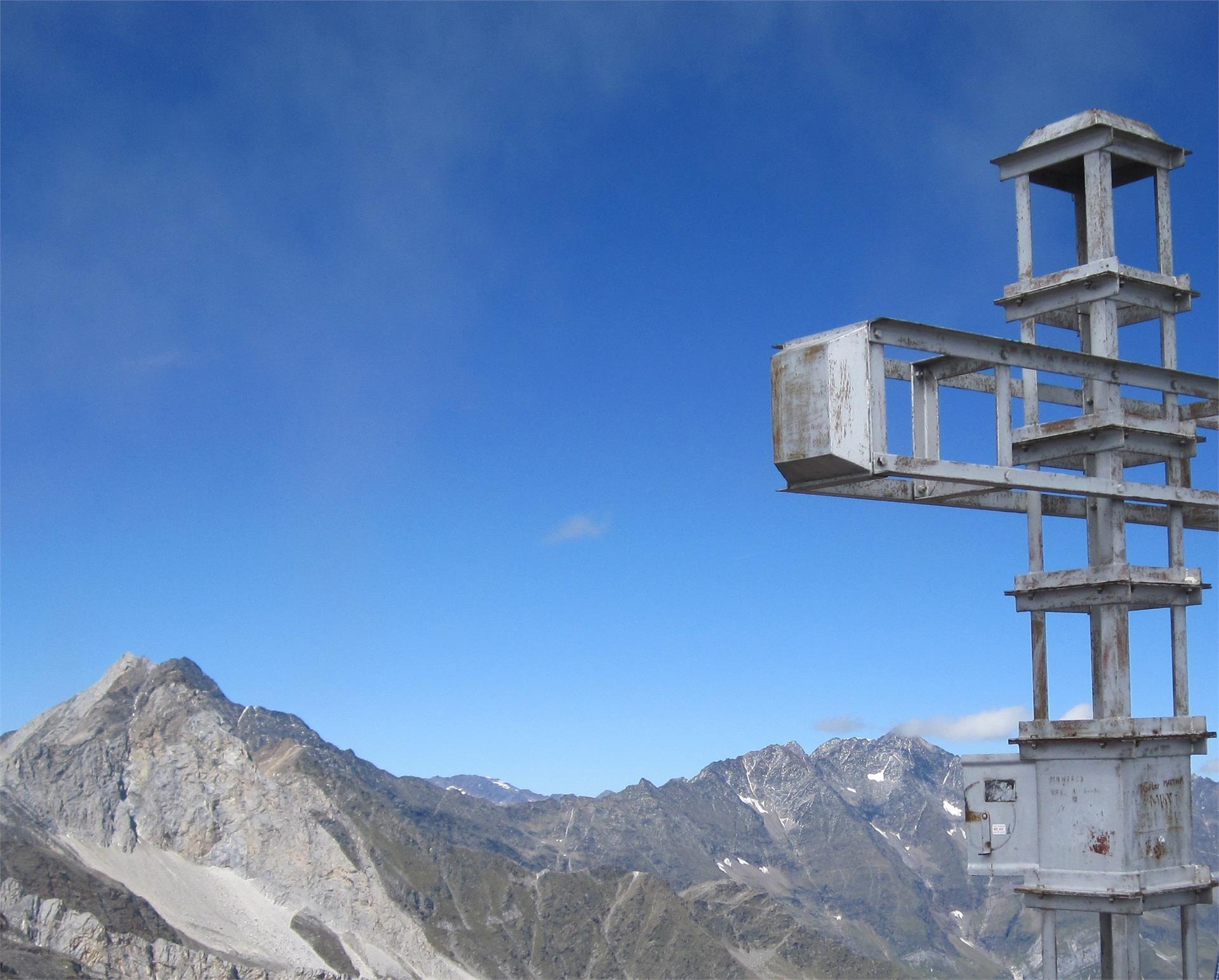 Tschigat (3,000 m) from the Leiter Alm mountain hut Algund/Lagundo 2 suedtirol.info