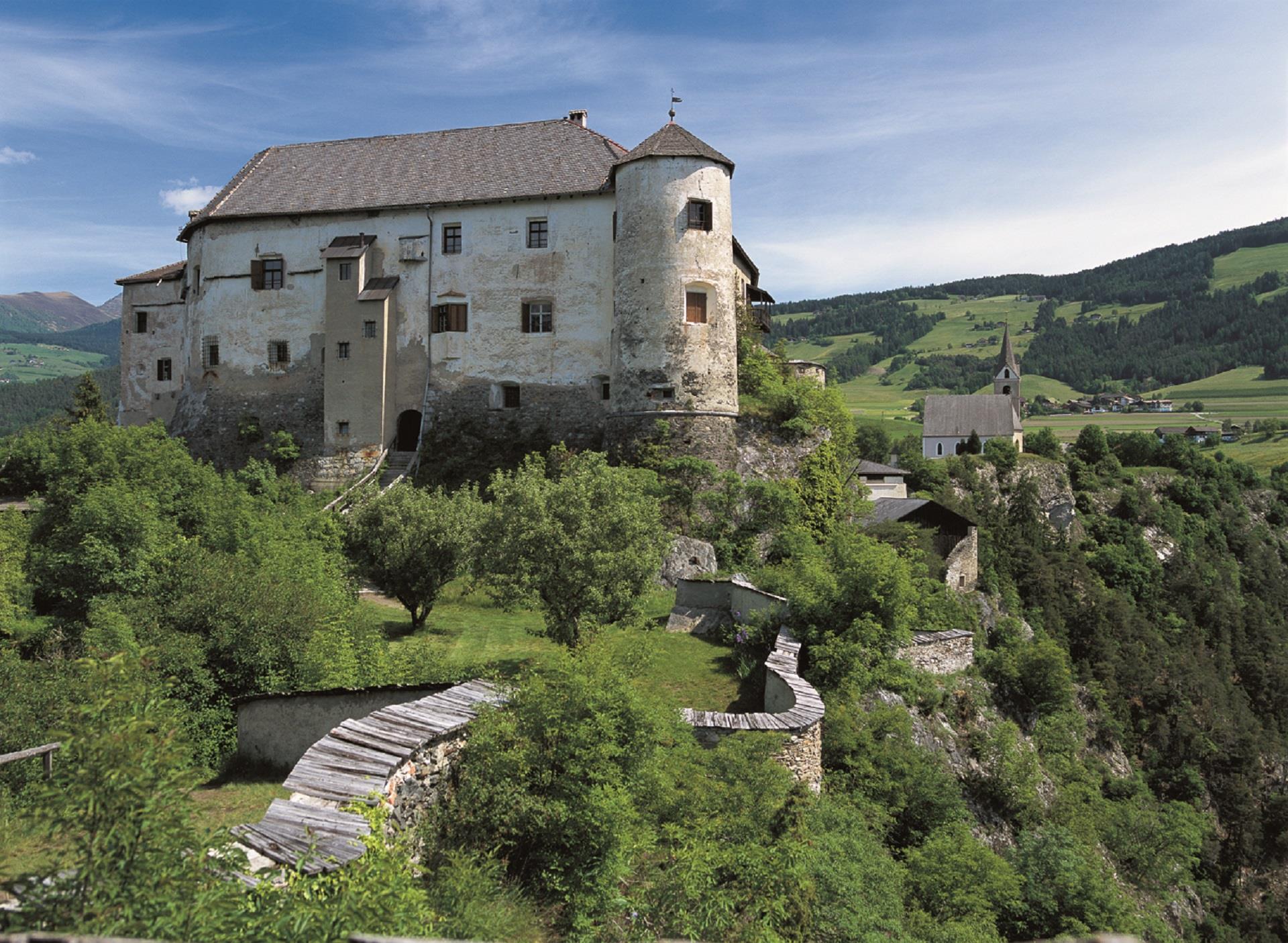 From Schabs to Rodenegg Castle Natz-Schabs/Naz-Sciaves 1 suedtirol.info