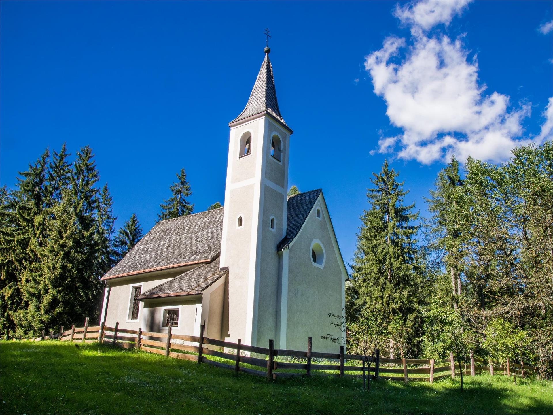 Da Villandro alla cappelletta di S. Anna Villandro 1 suedtirol.info