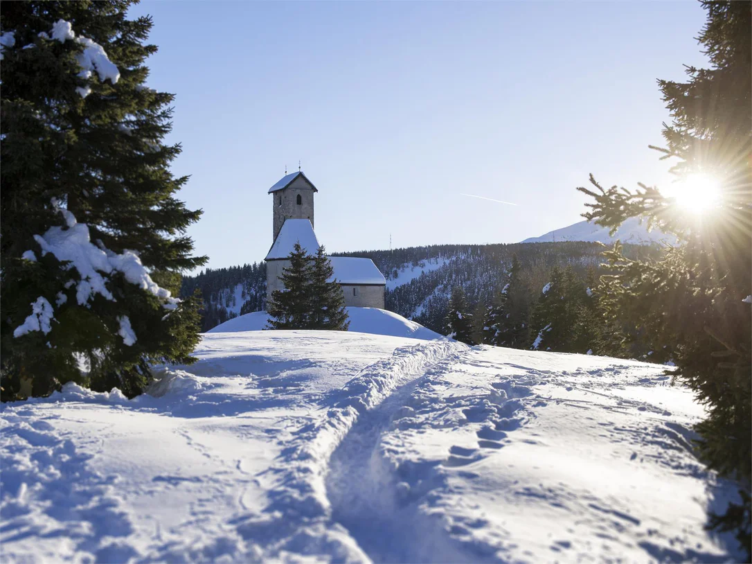 Vigiljoch - St. Vigilius Kirche - Naturnser Alm