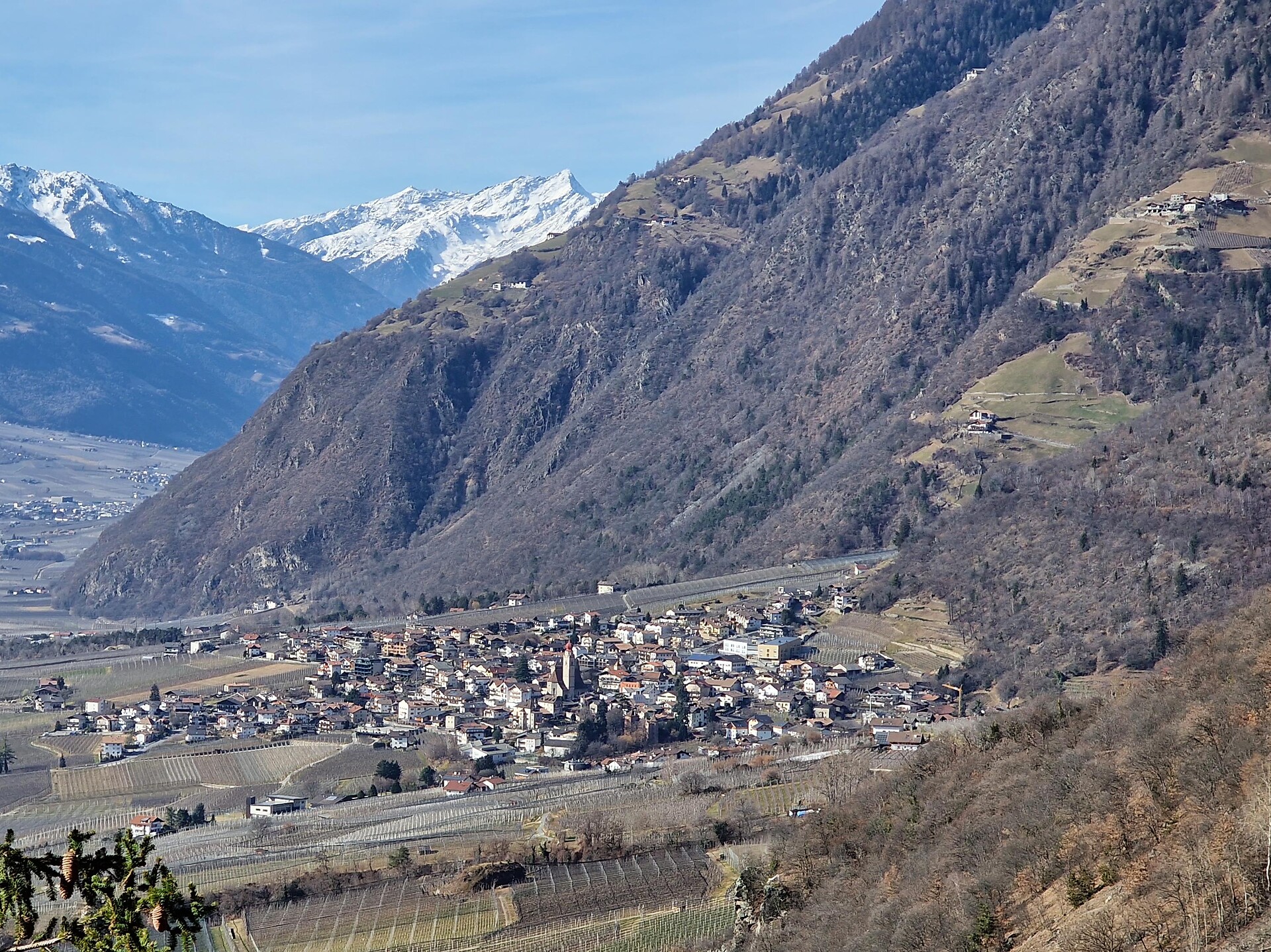From Parcines via the Saxnerweg tail and Vellauer Felsenweg to Hochmuth