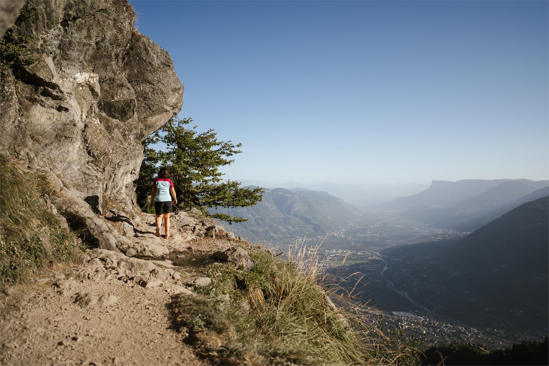 Vellauer Felsenweg und Hans- Frieden Weg Algund 2 suedtirol.info