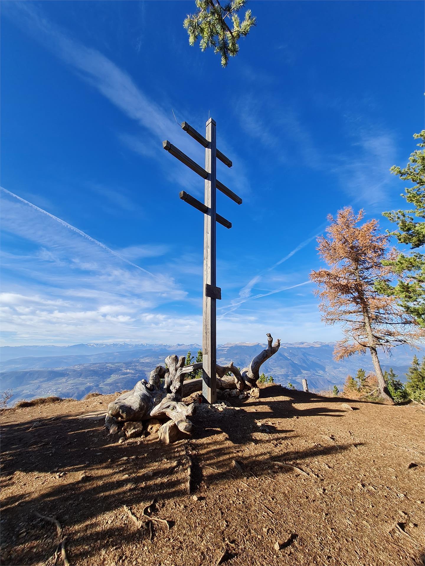 Von Schloß Prösels über den Tschafon zur Völseggspitze Völs am Schlern 4 suedtirol.info
