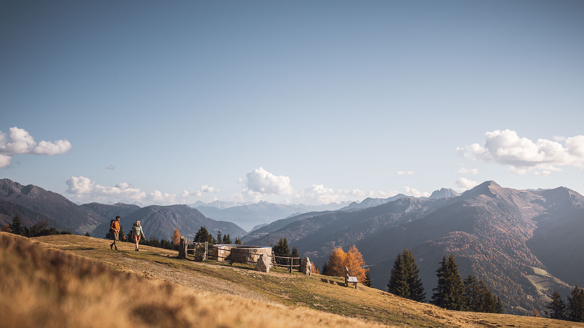 From the Rosskopf cable car mountain station to the viewing platform 360° Telferberg - Sterzing/Vipiteno and environs - #1 - suedtirol.info