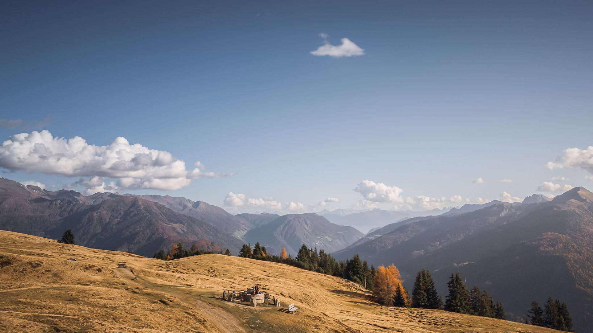From the Rosskopf cable car mountain station to the viewing platform 360° Telferberg - Sterzing/Vipiteno and environs - #4 - suedtirol.info