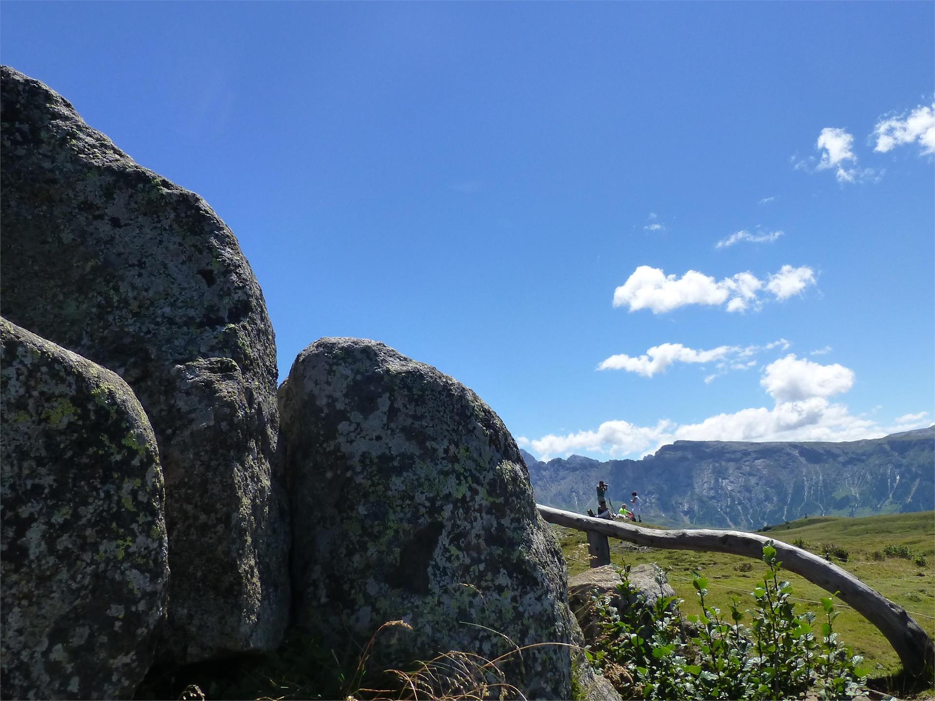 From Kastelruth to the Witches' Benches on the Puflatsch Kastelruth/Castelrotto 3 suedtirol.info