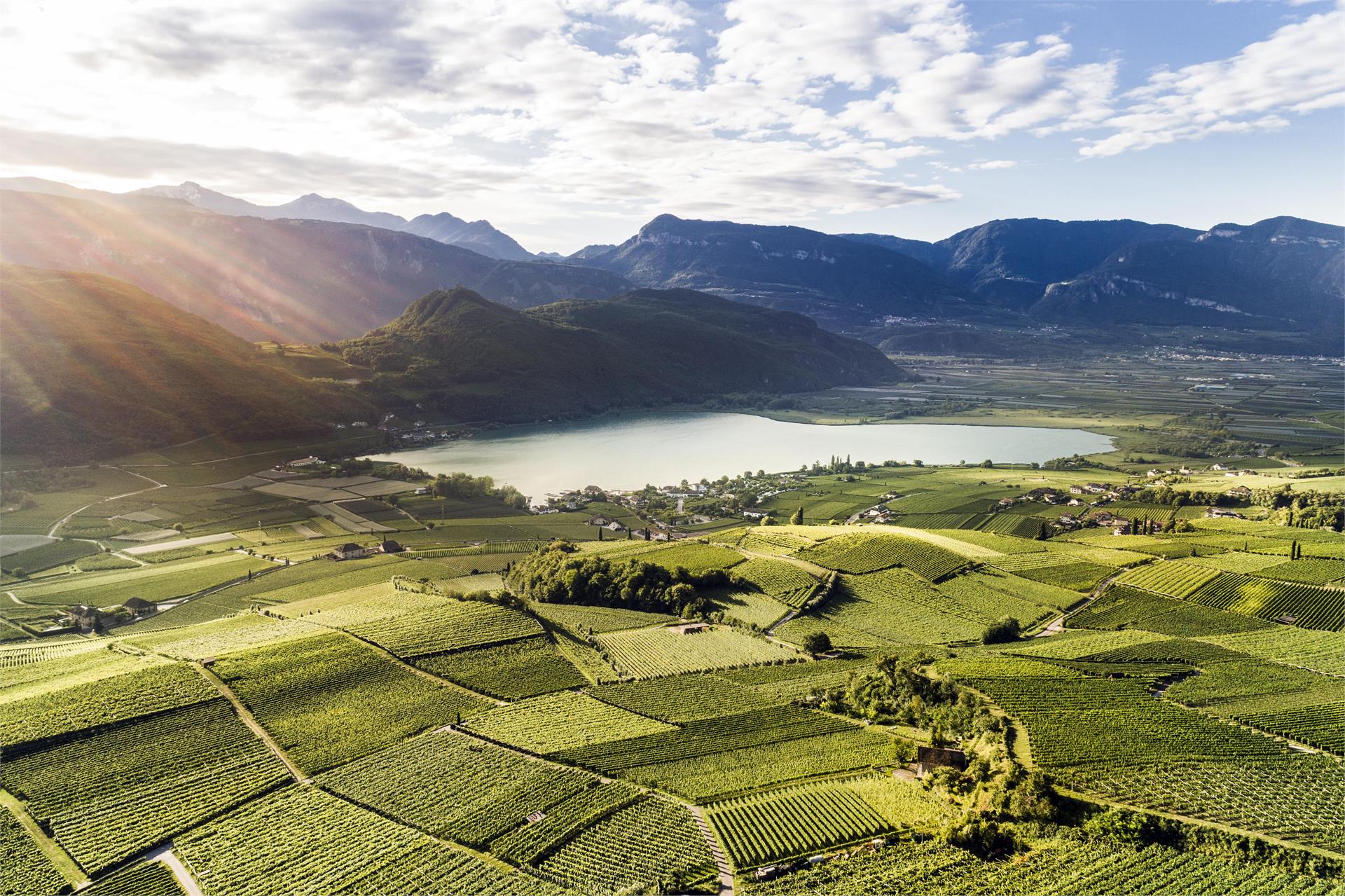 From Naturno to the lake of Caldaro Naturns/Naturno 2 suedtirol.info