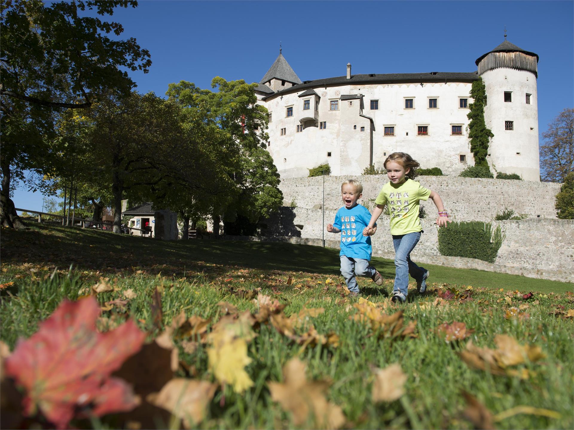 Von Völs zum Schloss Prösels Völs am Schlern 4 suedtirol.info