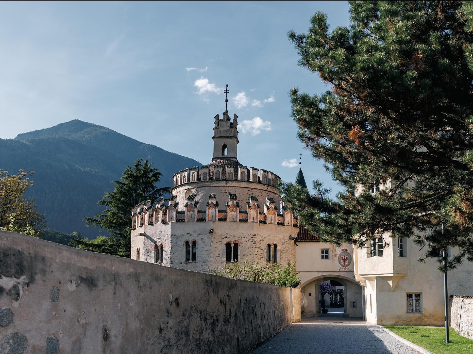 From Brixen to the Neustift Monastery - Brixen/Bressanone and environs - #3 - suedtirol.info