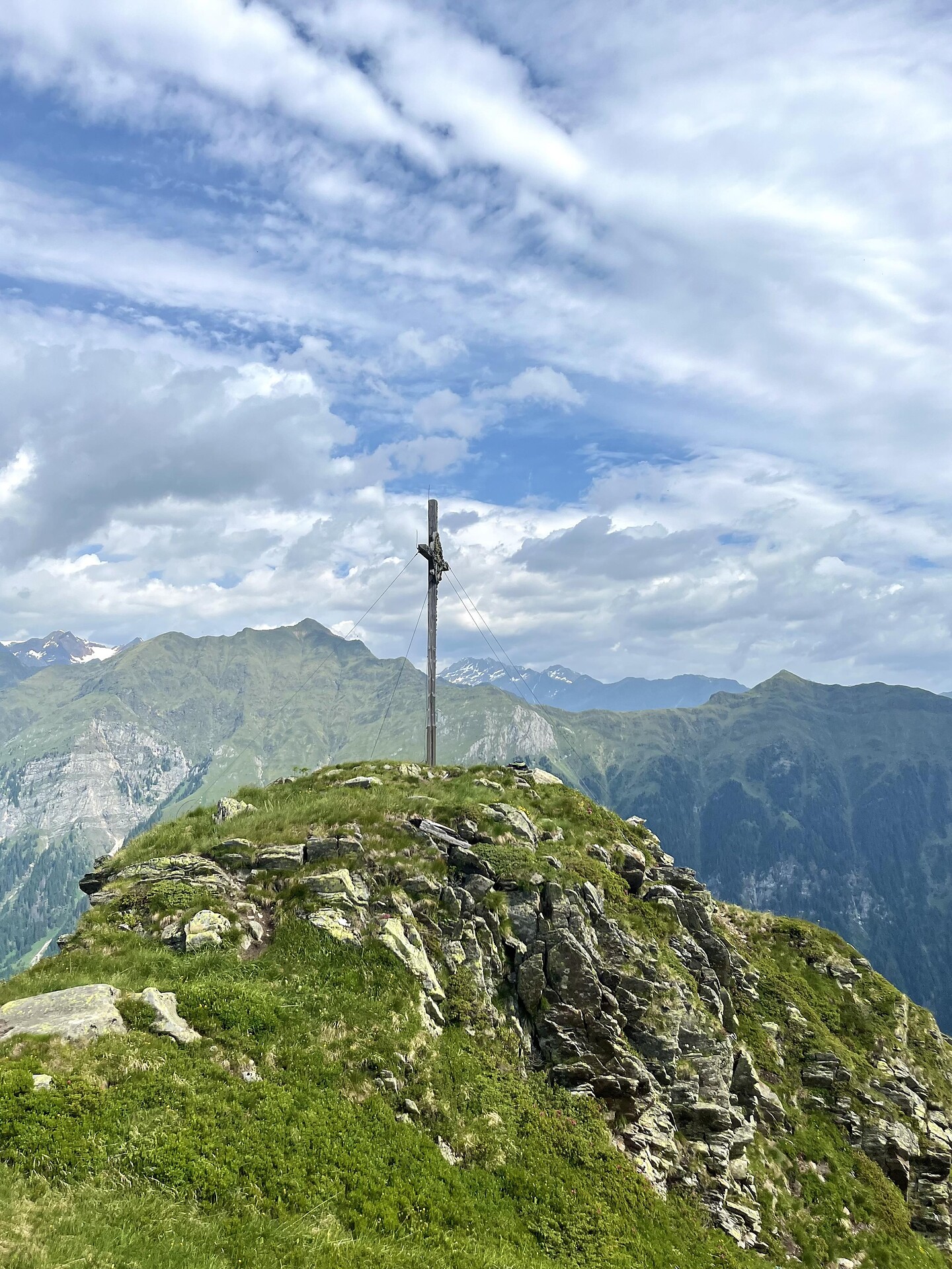Dalla stazione a monte Racines-Giovo alla sella Rinner Sattel e alla Cima Saxenle - Vipiteno e dintorni - #1 - suedtirol.info