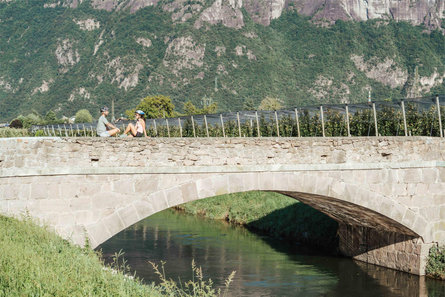 Via Claudia Augusta, Bolzano-Salorno, along the Adige/Etsch river Salorno/Salurn 6 suedtirol.info