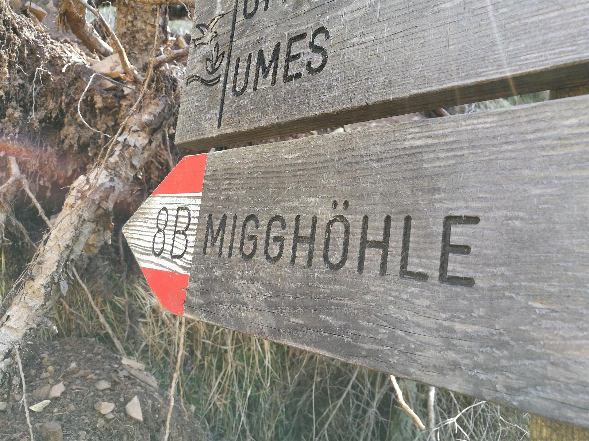 Vom Völser Weiher zur Migg Höhle Völs am Schlern 5 suedtirol.info
