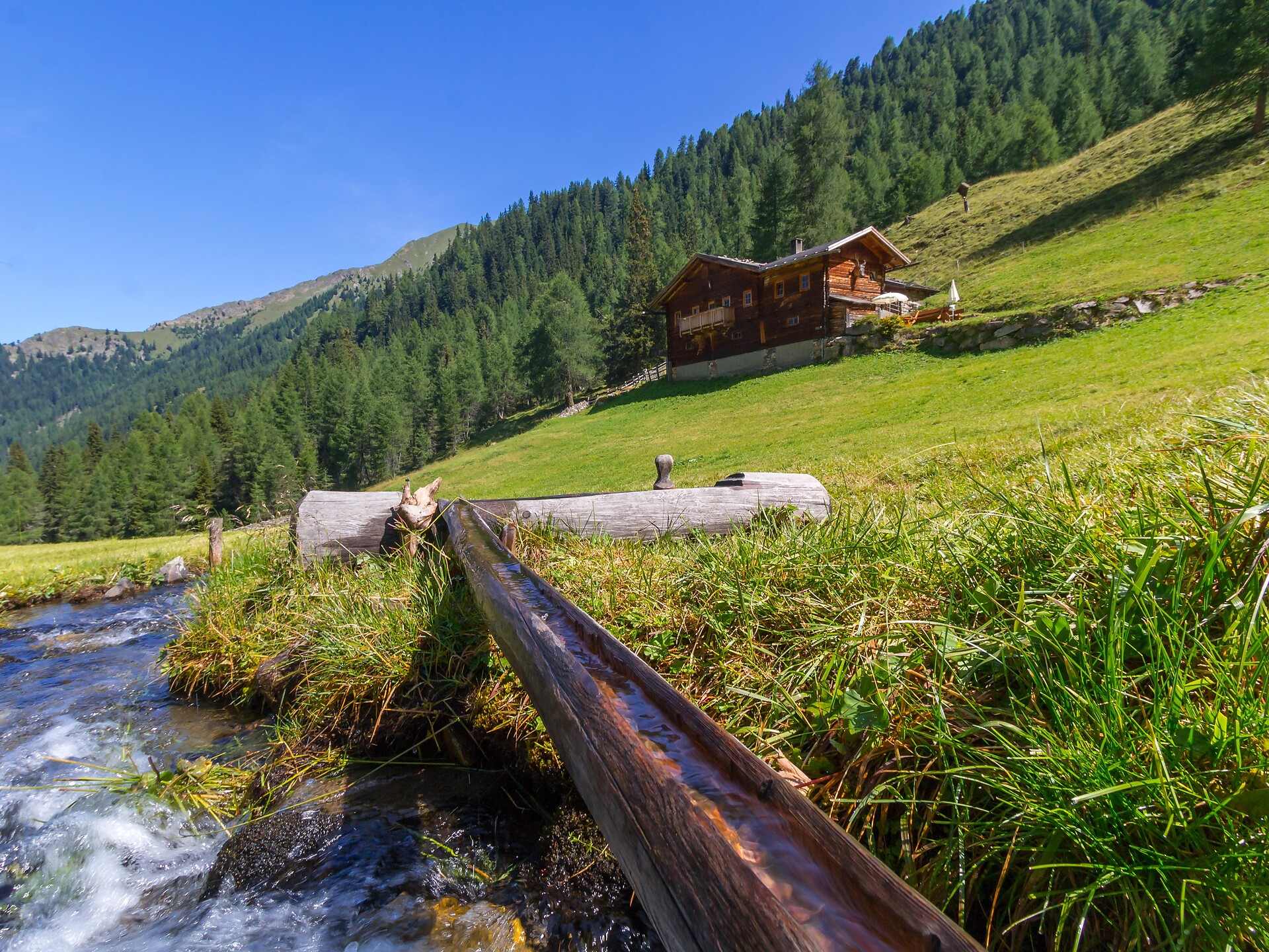The Tolder Hütte hut in the Val Casies Valley (1942m) Gsies/Valle di Casies 1 suedtirol.info