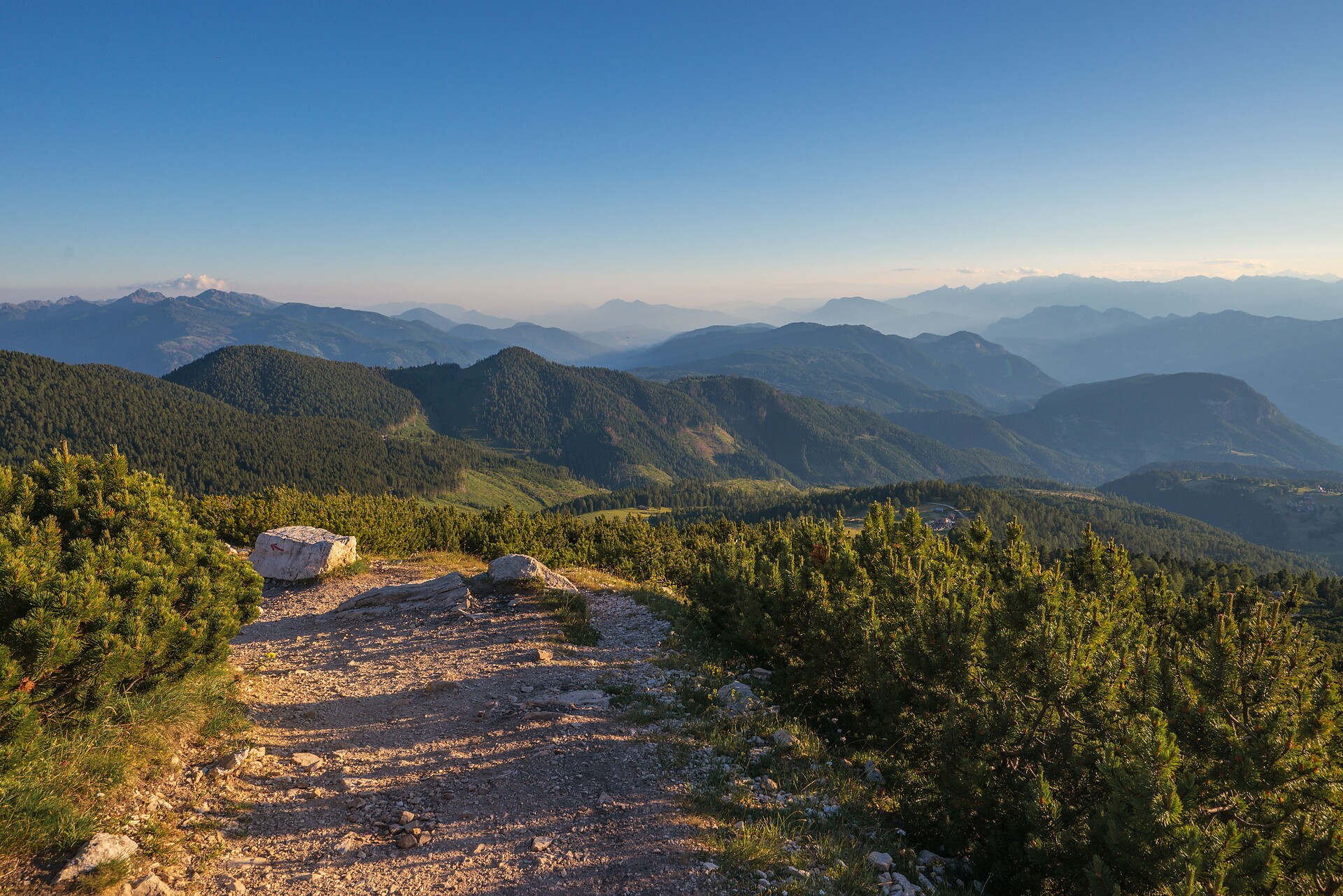 Ascesa al Corno Bianco - Regione dolomitica Val d'Ega - #5 - suedtirol.info