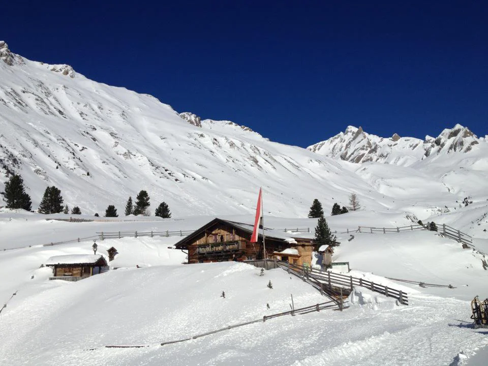Winter Hike Malga Knutten/Knuttenalm alpine hut Sand in Taufers/Campo Tures 1 suedtirol.info