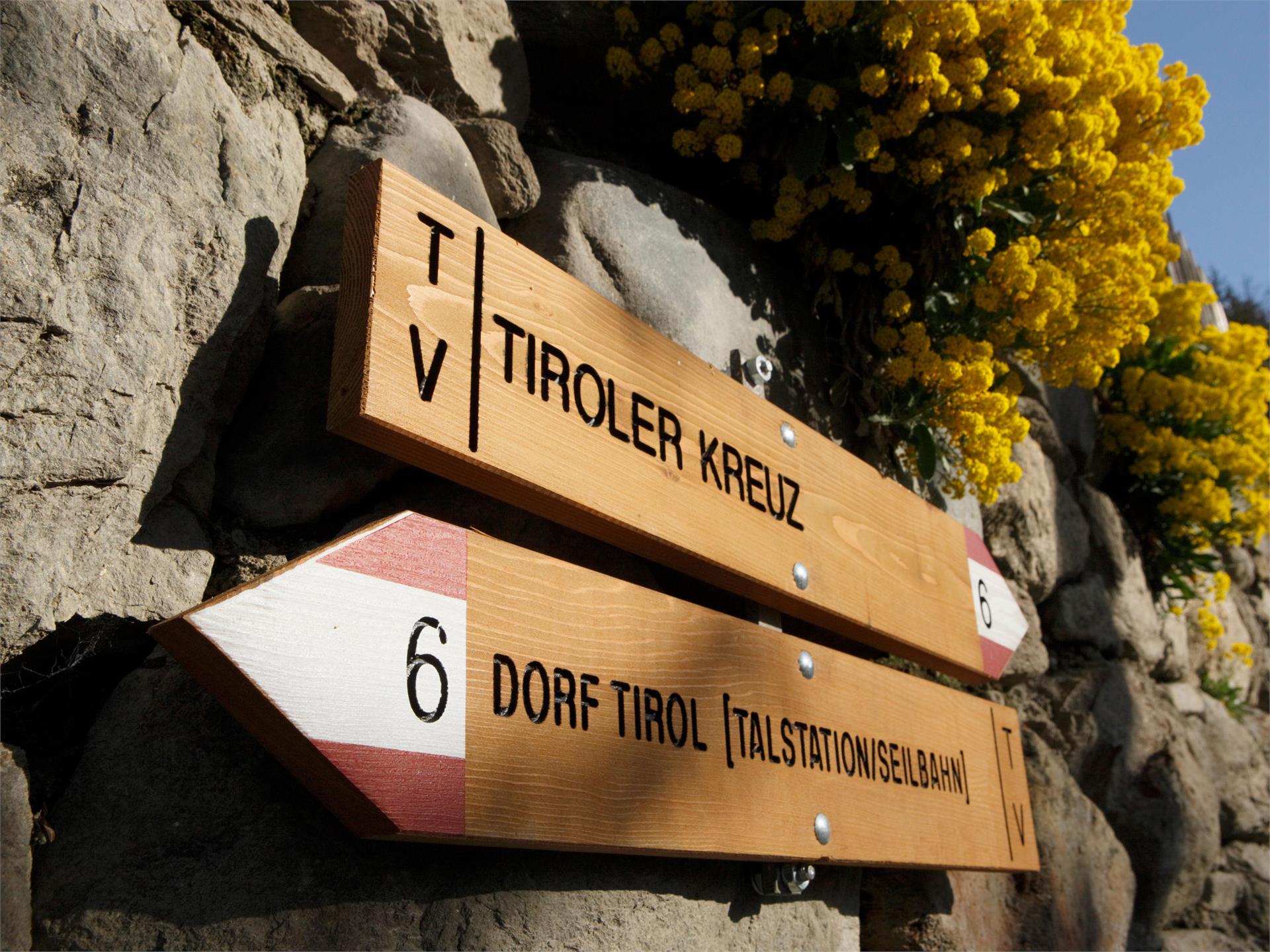 Wanderung zum Tiroler Kreuz Kuens 1 suedtirol.info