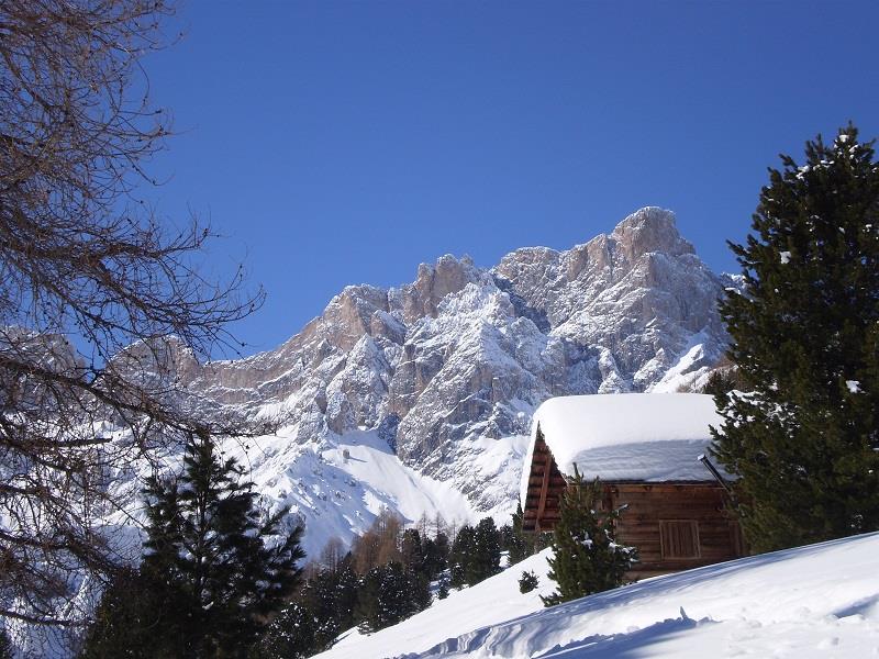 Winter hike to Medalghes Al Plan/San Vigilio 1 suedtirol.info