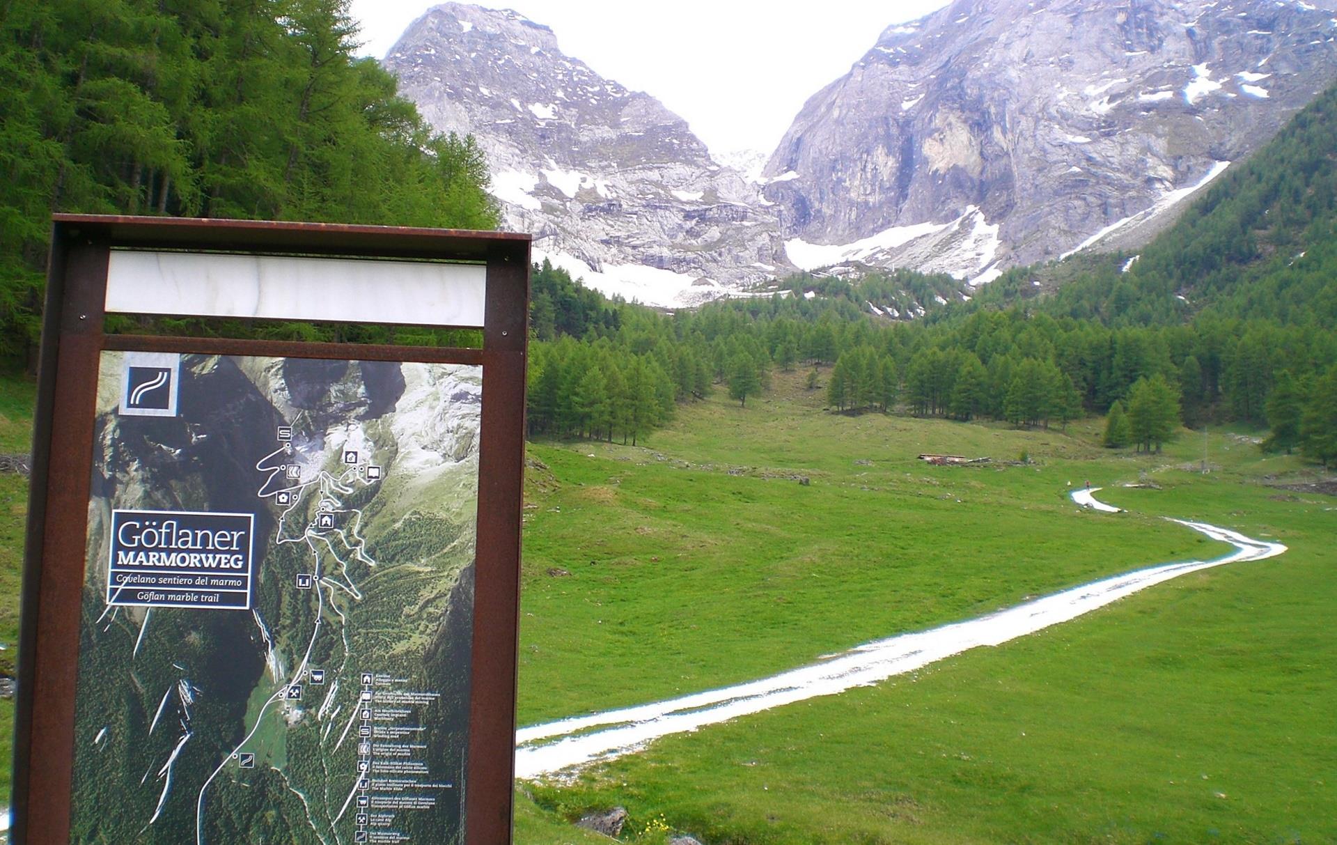 Wanderung entlang dem Göflaner Marmorweg Martell 5 suedtirol.info