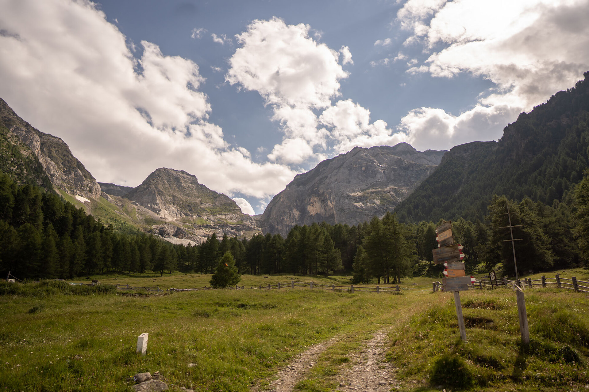 Wanderung entlang dem Göflaner Marmorweg Martell 1 suedtirol.info