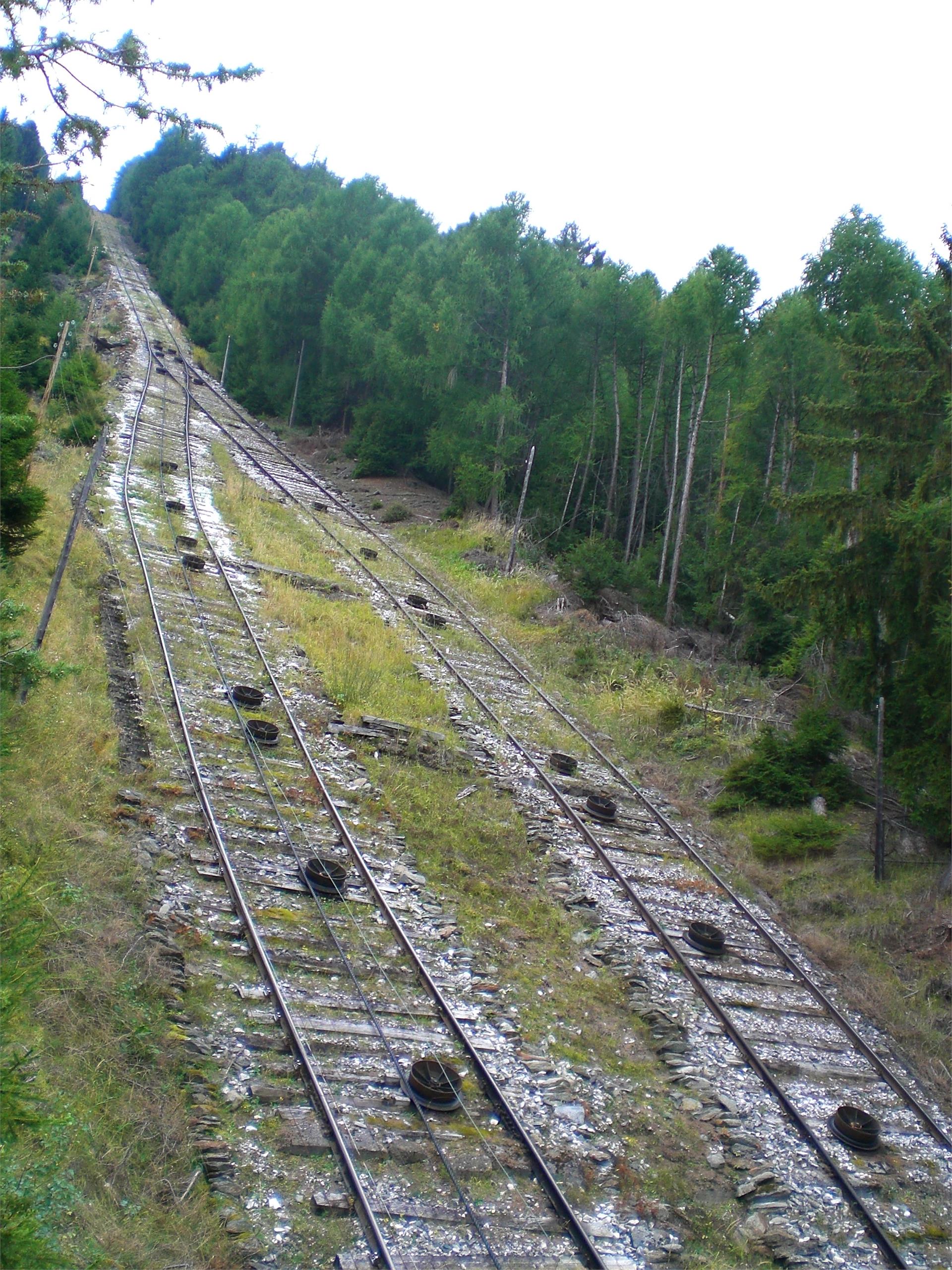 Passeggiata lungo il Sentiero del Marmo di Lasa Lasa 3 suedtirol.info