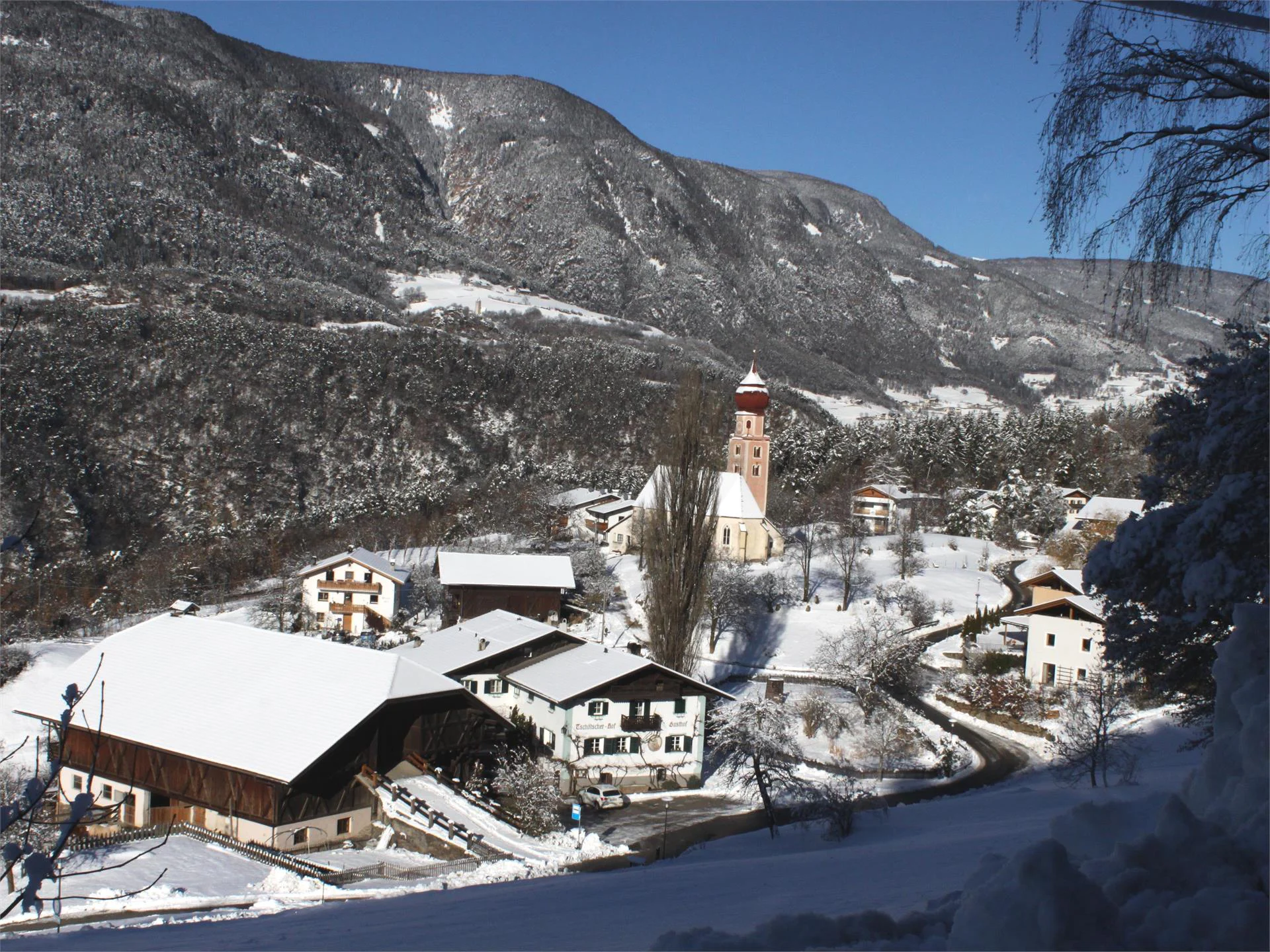 Winter hike from Seis to St. Oswald Kastelruth/Castelrotto 6 suedtirol.info