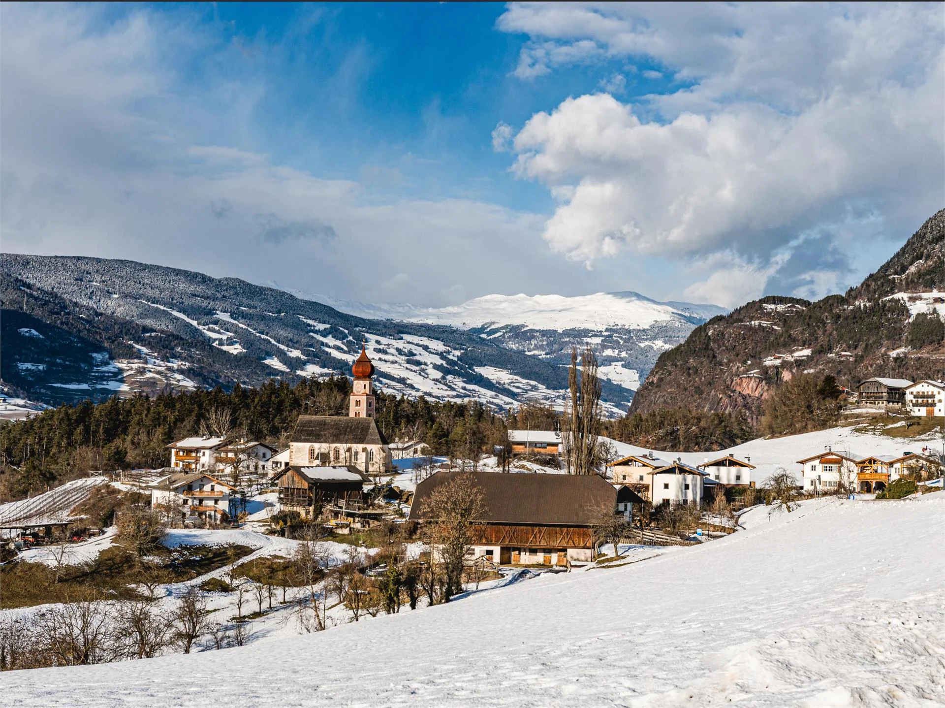 Winter hike from Seis to St. Oswald Kastelruth/Castelrotto 5 suedtirol.info