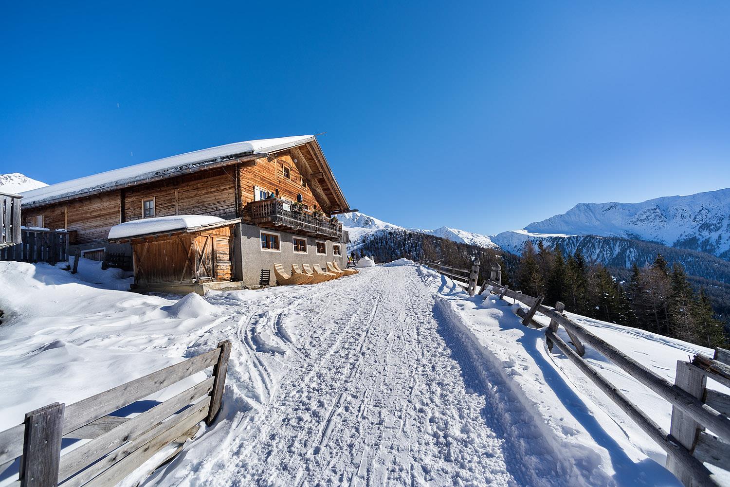 Winter hike: The Uwald Alm hut in the Val Casies Valley (2042m) Gsies/Valle di Casies 1 suedtirol.info